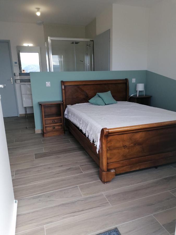 Chambre Vue Lac Av Piscine Prunières エクステリア 写真