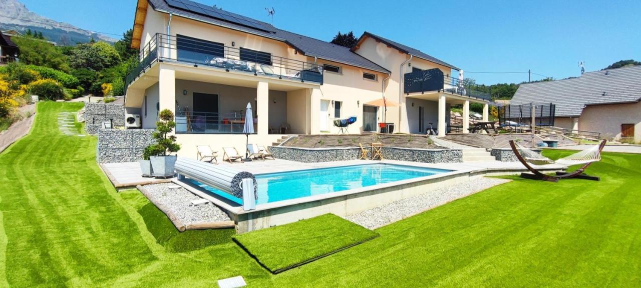 Chambre Vue Lac Av Piscine Prunières エクステリア 写真